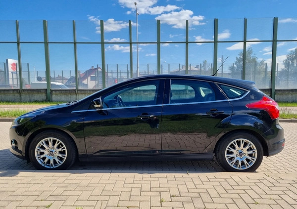Ford Focus cena 28900 przebieg: 124500, rok produkcji 2011 z Białystok małe 37